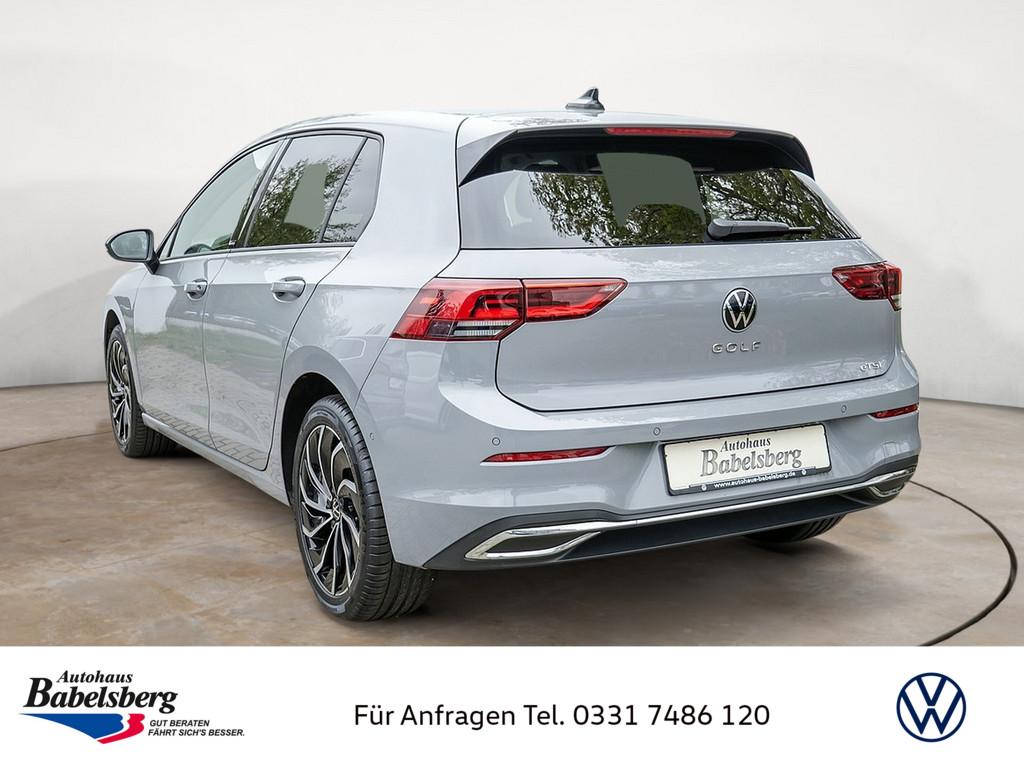 Volkswagen Golf VIII 1.5eTSI DSG LED NAVI ACC RFK