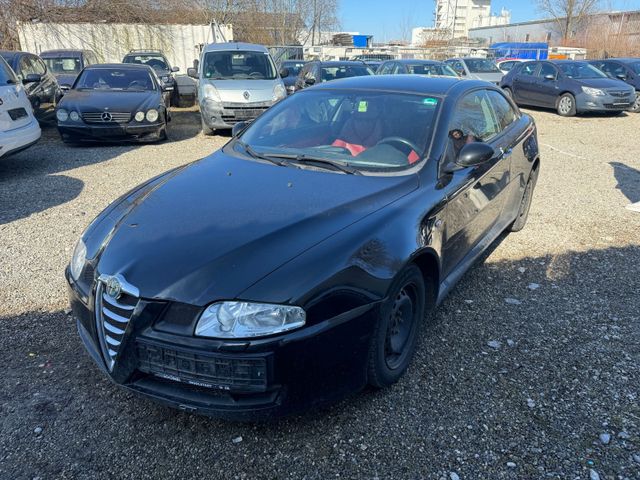 Alfa Romeo GT 2.0 16V JTS Distinctive+Klima+Leder+Euro4