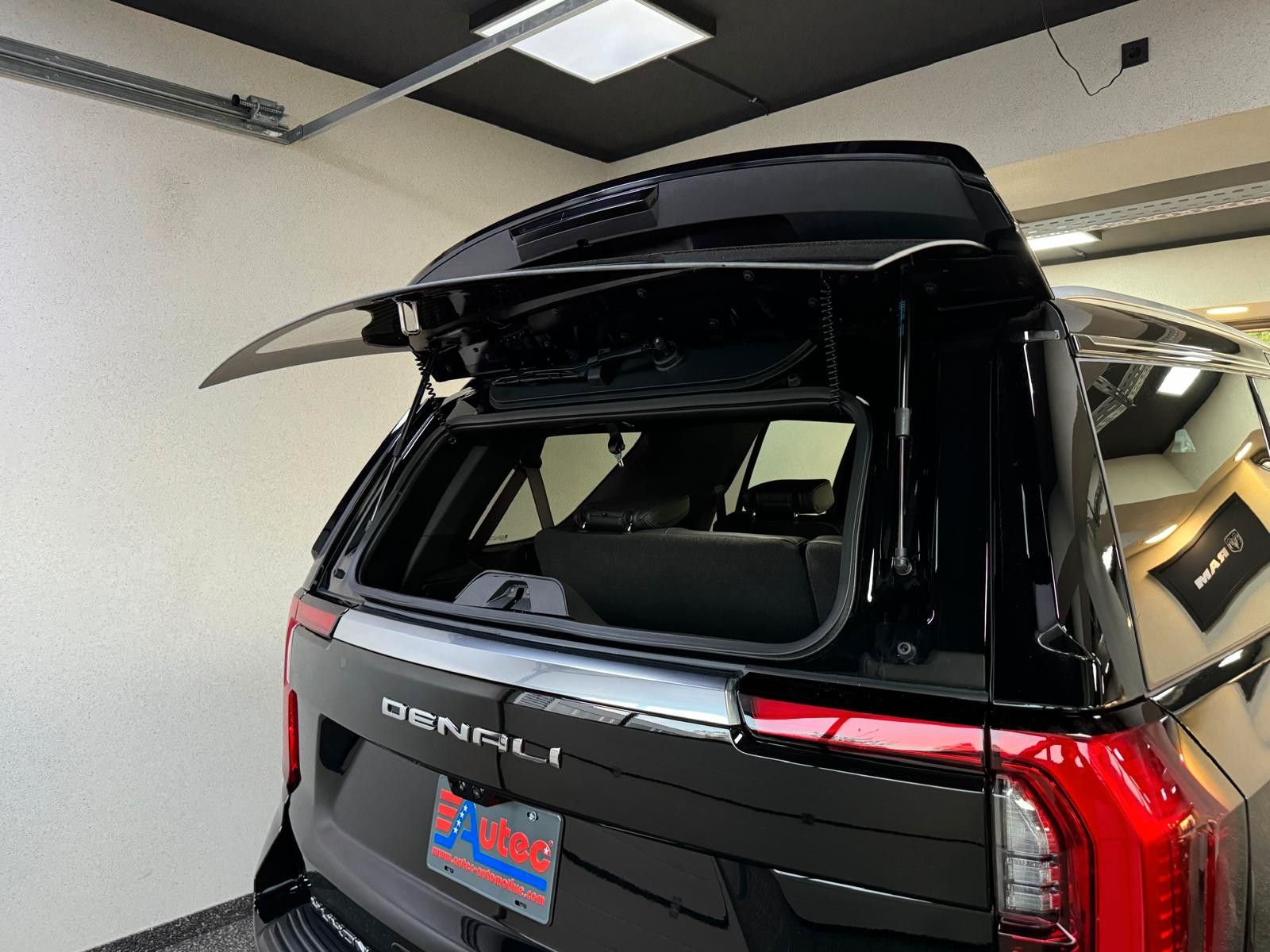 Fahrzeugabbildung GMC YUKON DENALI 2026-24" RÄDER, ENTERTAINMENT