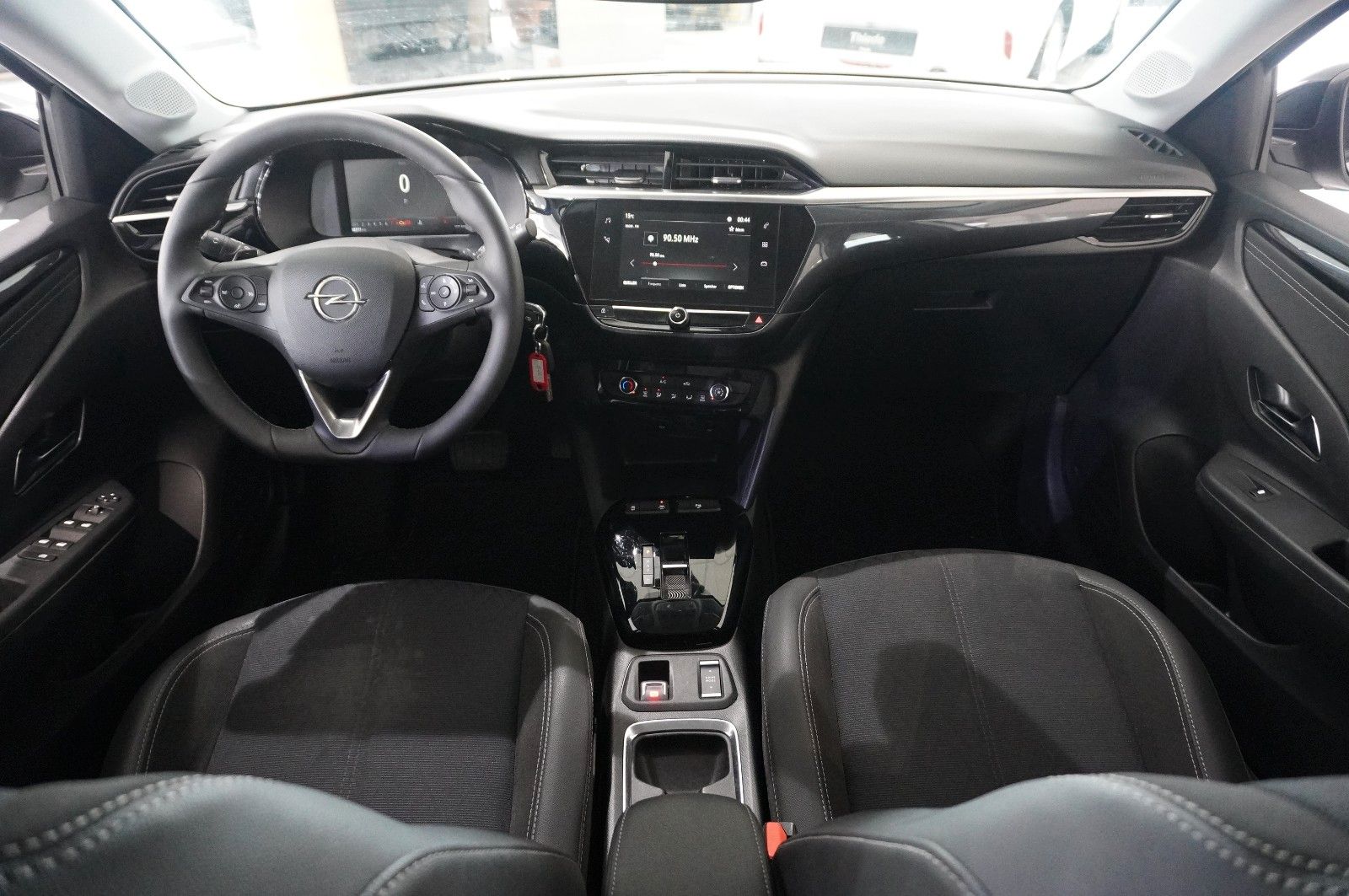 Fahrzeugabbildung Opel Corsa F 1.2T ELEGANCE NAVI/LED/VIRT/KAMERA/DAB+
