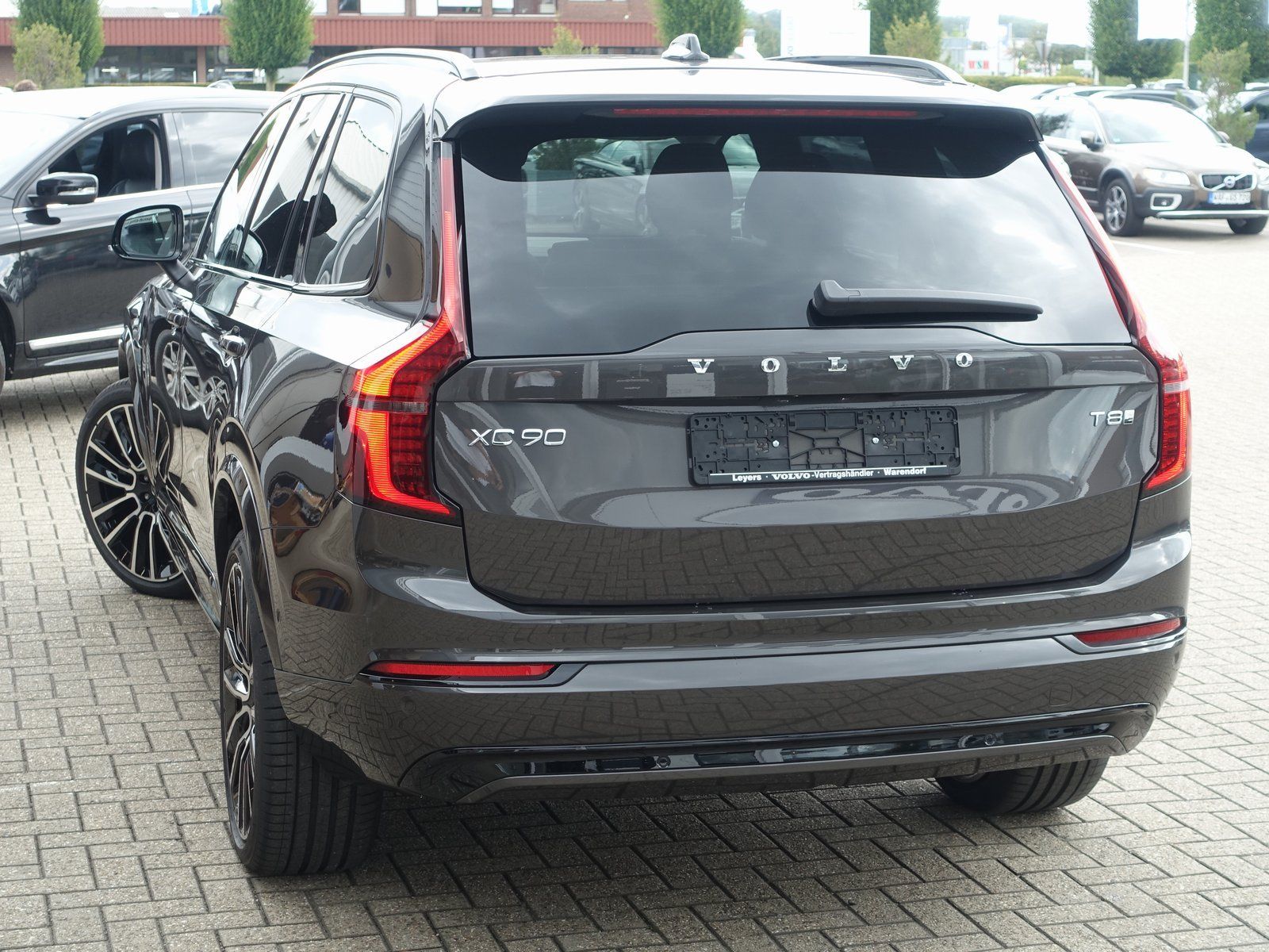 Volvo XC90 Ultra Dark T8 AWD Four-C Massage AHK B&W foto 4