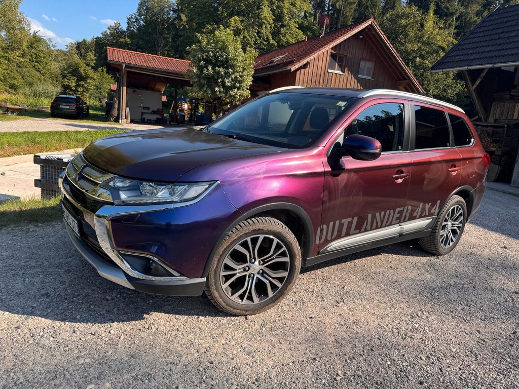 Image of Mitsubishi Outlander
