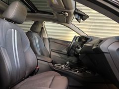 Fahrzeugabbildung BMW 218i Gran Coupé -- Lenkrad heizb/Glasdach/Kamera