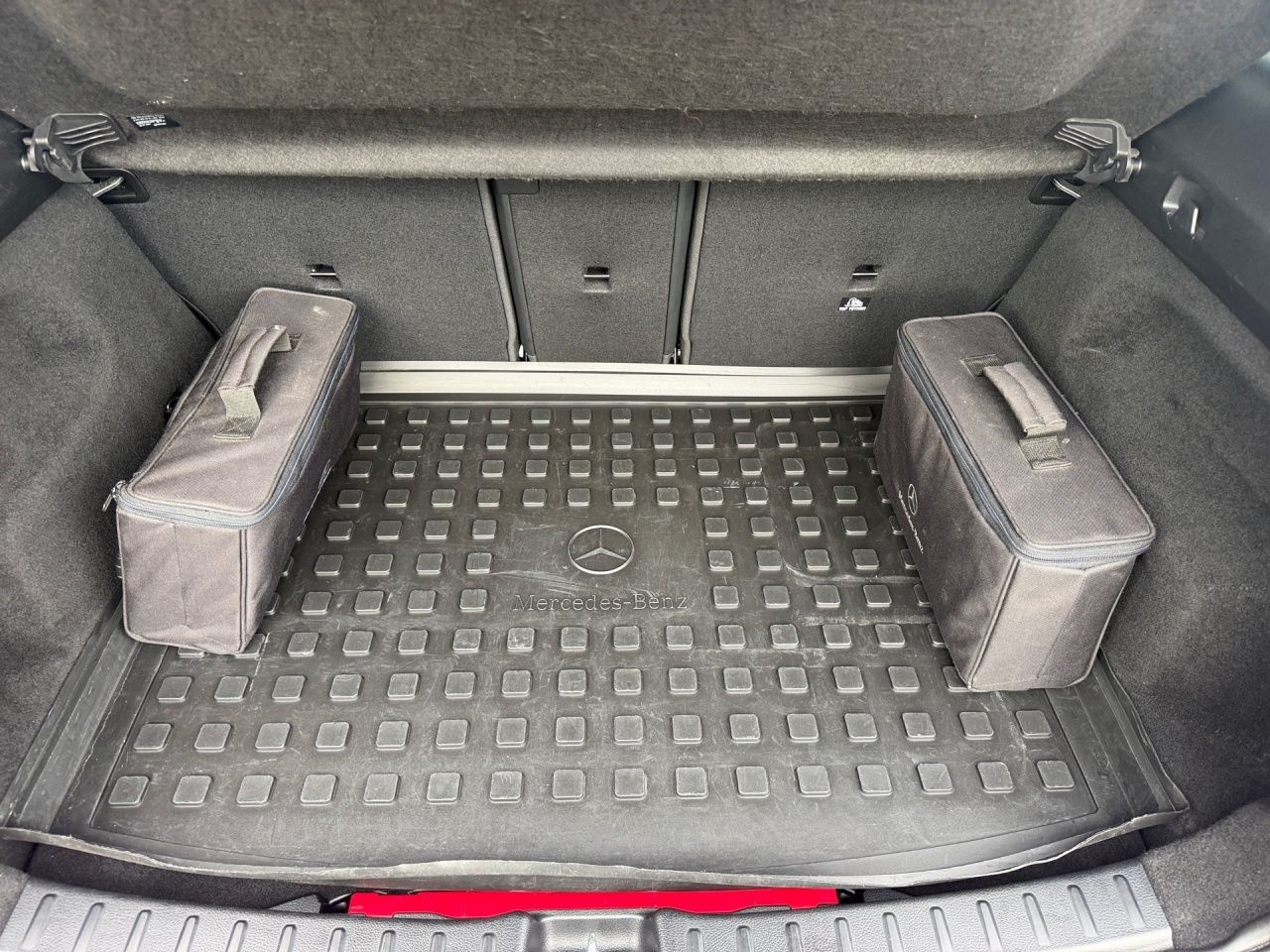 Fahrzeugabbildung Mercedes-Benz GLA 250 e AMG+NIGHT+CARPL+STNDHZ+LED+KAMERA+