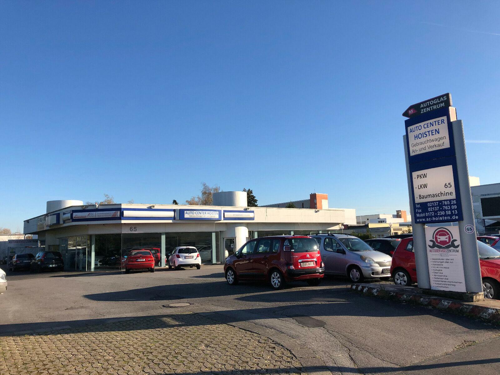 showroom-image-top
