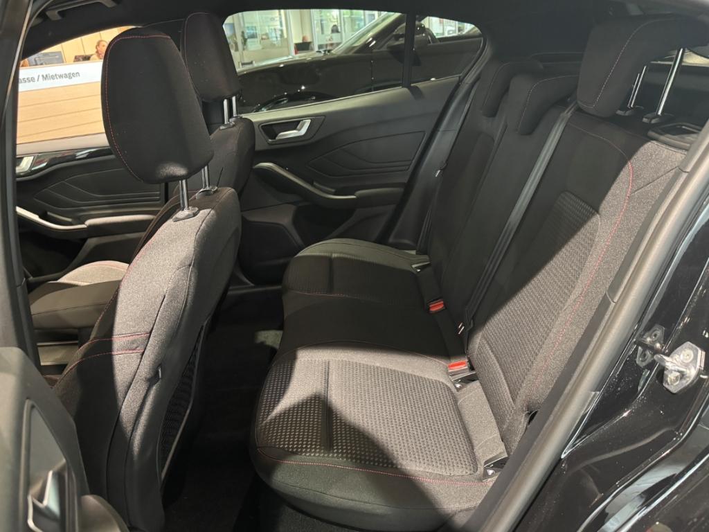 Ford Focus ST-Line ACC+Navigation+LED+Rückfahrkamera