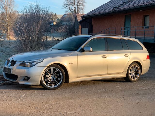 BMW 530d Touring M-Paket PANO AHK LEDER 1.Hand