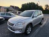 Toyota RAV 4 2.0 Life 4x4 *AUTOMATIK*2.HAND*150TKM - Toyota RAV 4 mit Benzin-Antrieb: Geländewagen, Automatik