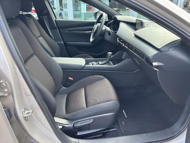 Mazda 3 Lim. 5-trg. Selection RückfahrkameraDAB