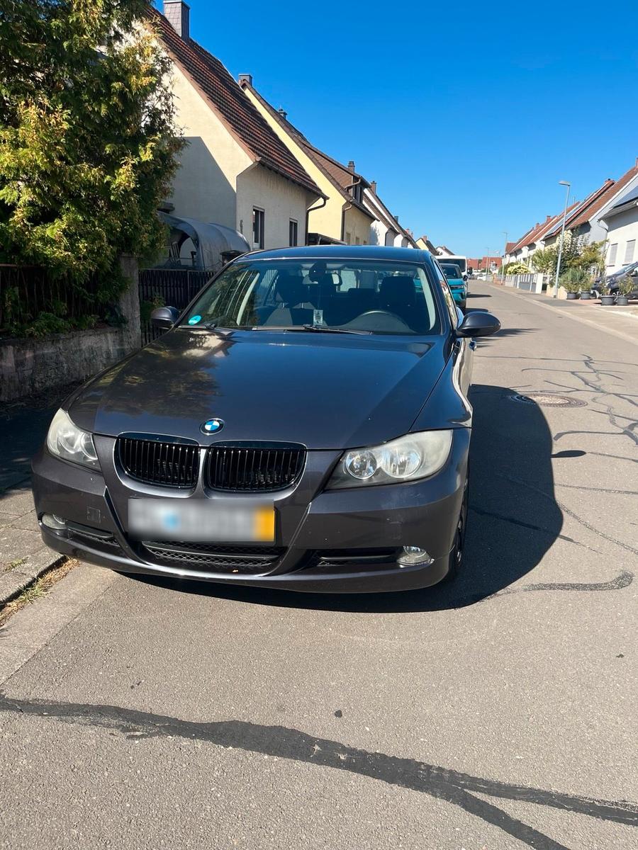 BMW 320