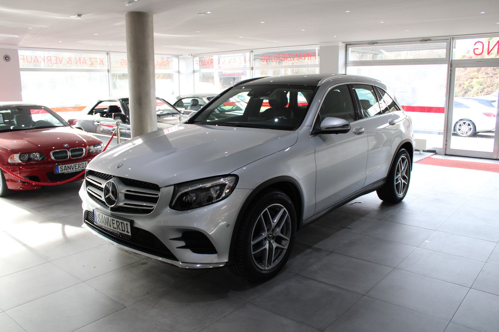 MERCEDES-BENZ GLC 220 d 4MATIC AMG-SPORTPAKET PANORAMA *I.HAND