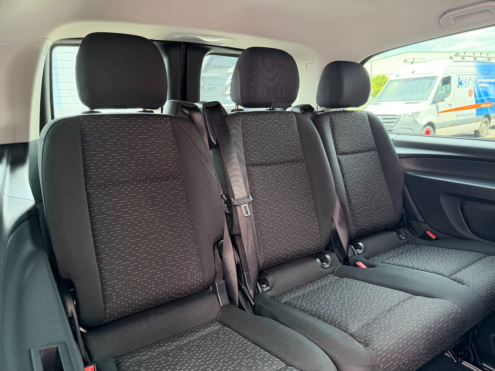 Fahrzeugabbildung Mercedes-Benz Vito 119 CDI Tourer 4x4 2xKlima AHK2,5to Stdheiz