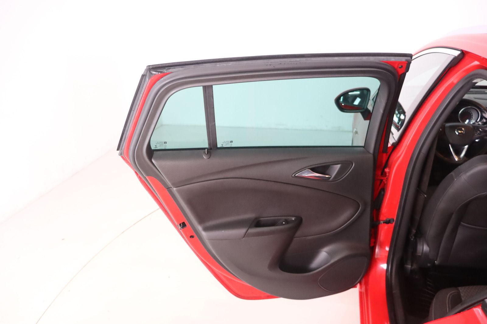 Fahrzeugabbildung Opel Astra K Sports Tourer 1.6i * LED * Navi