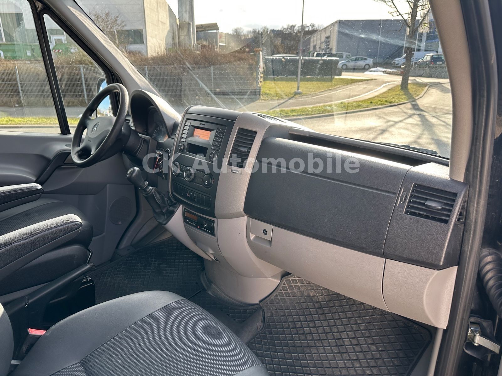 Fahrzeugabbildung Mercedes-Benz Sprinter II Kasten 316 CDI Mixto Maxi/ 5 Sitze