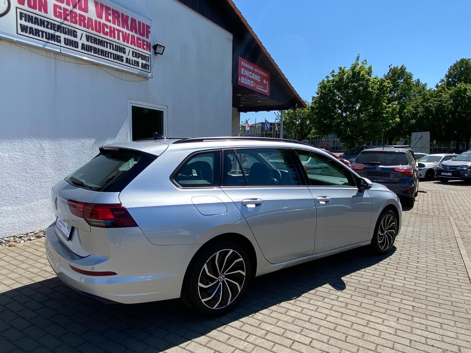 Volkswagen Golf 8 Variant Life 2.0 TDI / DSG / LED/ NAVI/