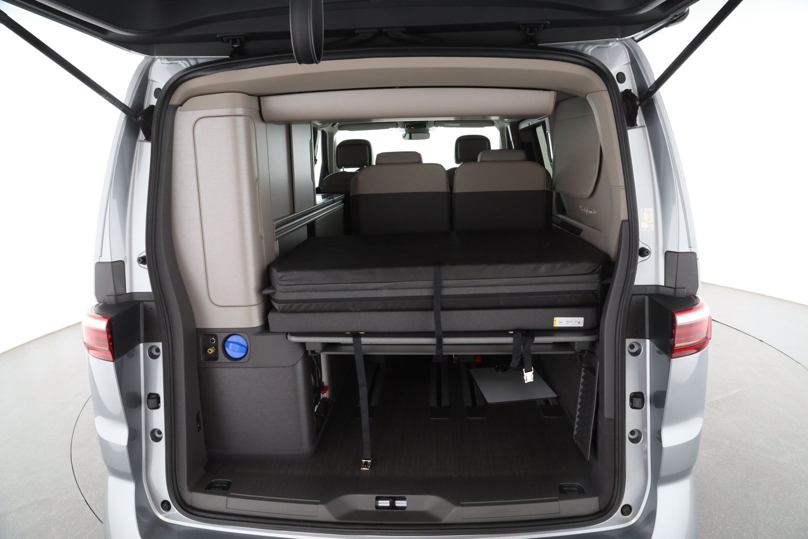 Volkswagen T7 California - Bild 10