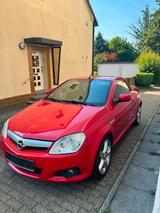 Opel Tigra Cabrio mit 2 Jahre TÜV - Opel Tigra in Essen