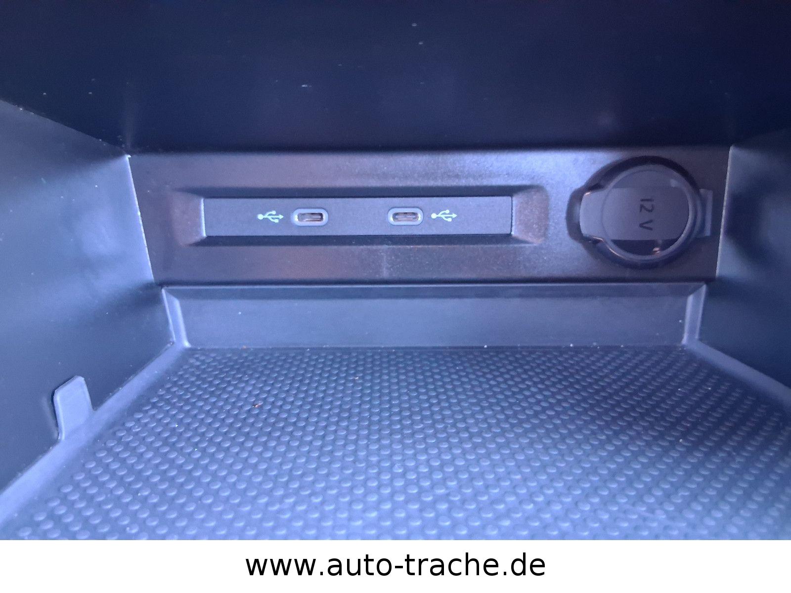 Volkswagen Tiguan  Life AHK Navi 7 Sitze GRA LED DAB Navi