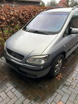 Opel Zafira A 1.6  7 Sitzer - gebrauchte Opel Zafira aus dem Jahr 2003
