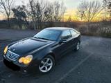 Mercedes-Benz Mercedes Benz Sport Coupe - Mercedes-Benz 190: Sport