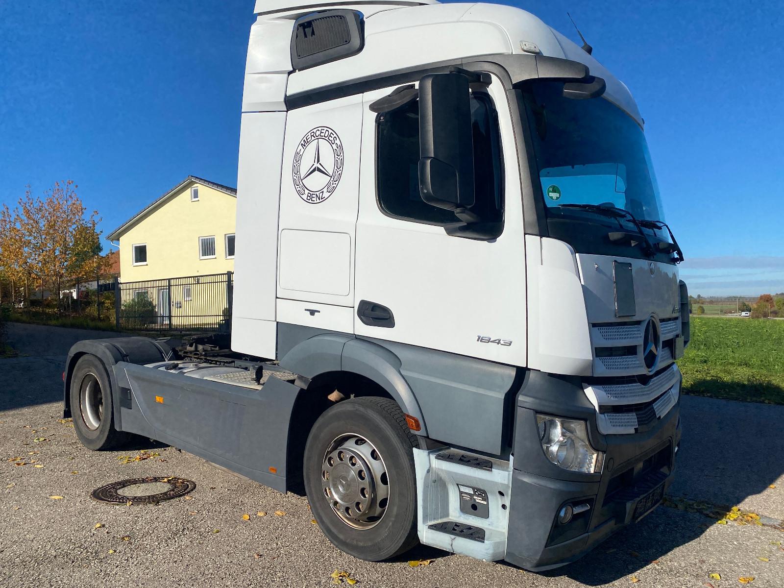 Mercedes-Benz Actros 1843