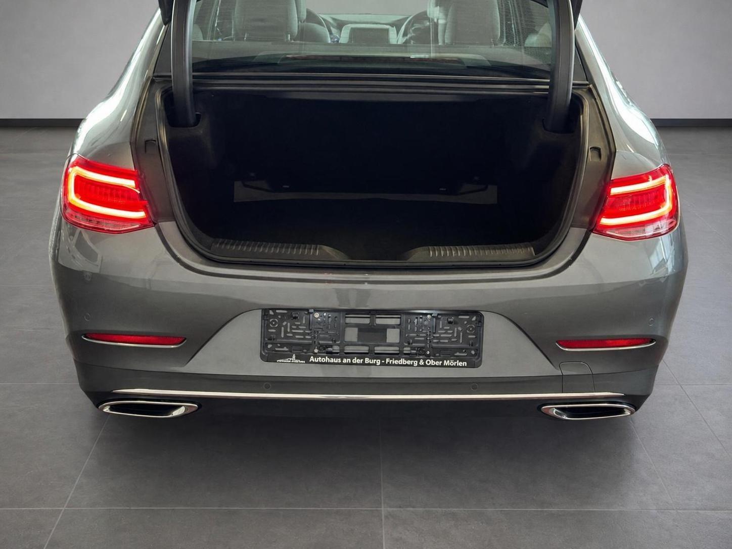 Mercedes-Benz CLS 220 *1. Hand + LED + Ambiente*