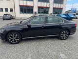 Volkswagen Passat Lim. Elegance - gebrauchte VW Passat aus dem Jahr 2019