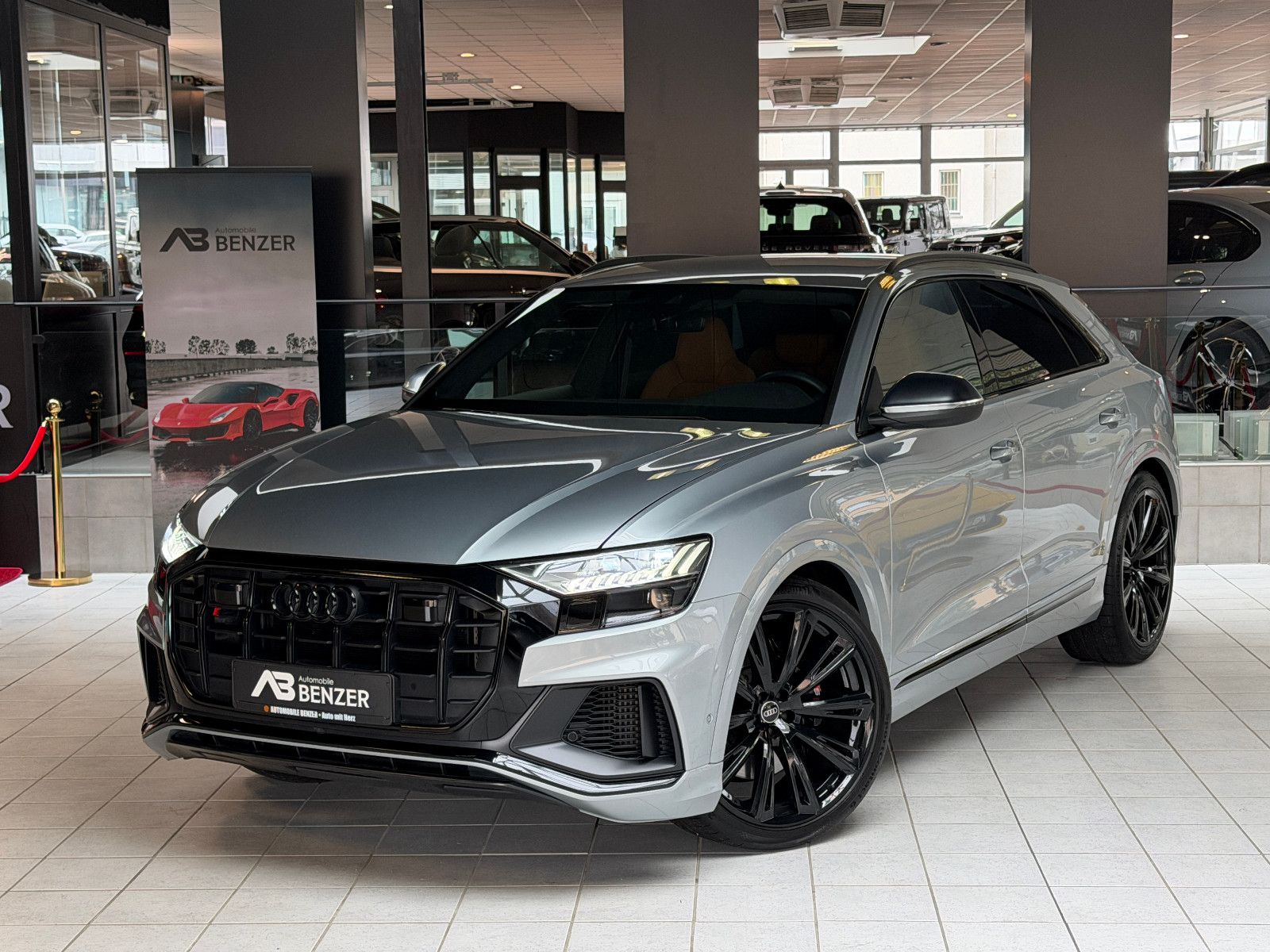 Fahrzeugabbildung Audi SQ8 4.0 TFSI quattro/EXCLUSIVE/ALCANTARA/BLACK