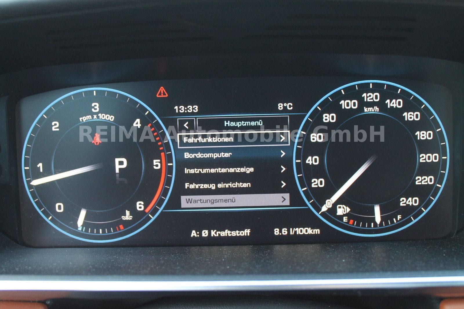Fahrzeugabbildung Land Rover Range Rover 3,0 TDV6 mit Garantie bis 9.2026