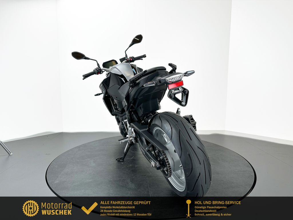 Fahrzeugabbildung BMW F900 R A2