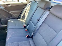 Fahrzeugabbildung Volkswagen Tiguan 2.0 TDI AAC SHZ AHK NAVI PDC GRA USB