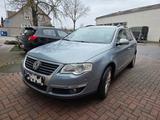 Volkswagen Passat 2.0 TDI, 2. Hand, PDC 360°, AHK, TouchRad - Volkswagen Passat aus 2010: TDI