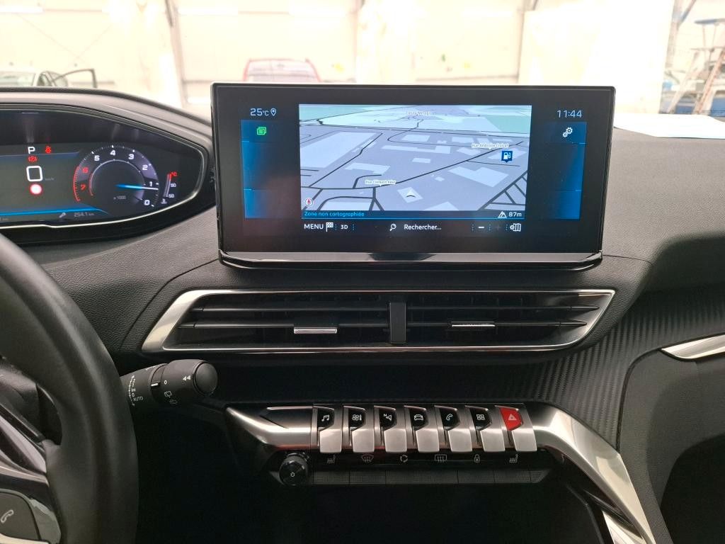 Fahrzeugabbildung Peugeot 5008 Active Pack 1.2T NAVI/LED/SHZ/PDC&CAM/AHK