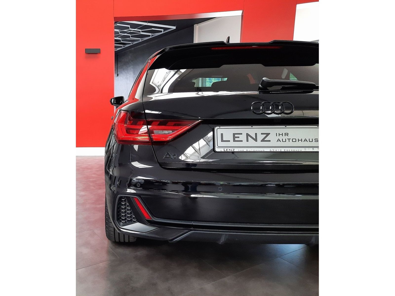 Fahrzeugabbildung Audi A1 Sportback 30 TFSI S-line *Cam*LED*PDC*Navi*
