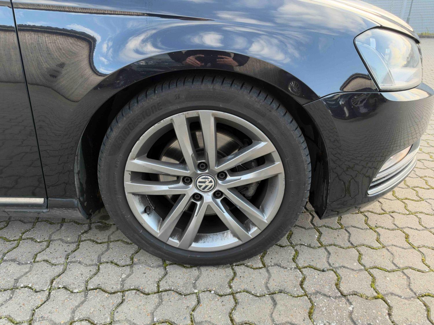 Volkswagen Passat 2014 — photo 22