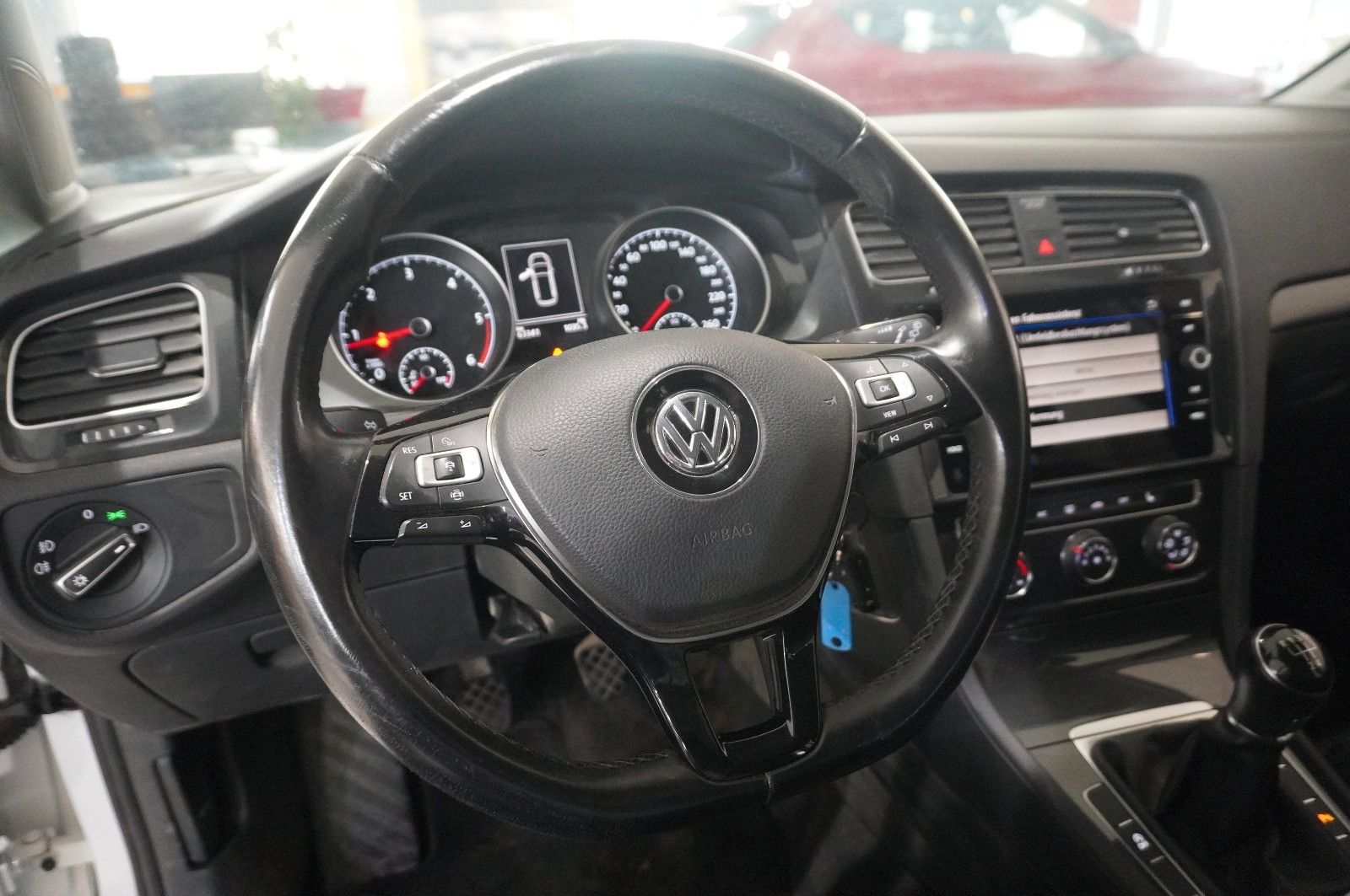Fahrzeugabbildung Volkswagen Golf VII Variant 1.6 TDI NAVI/LED/SH/ACC/PDC/AHK