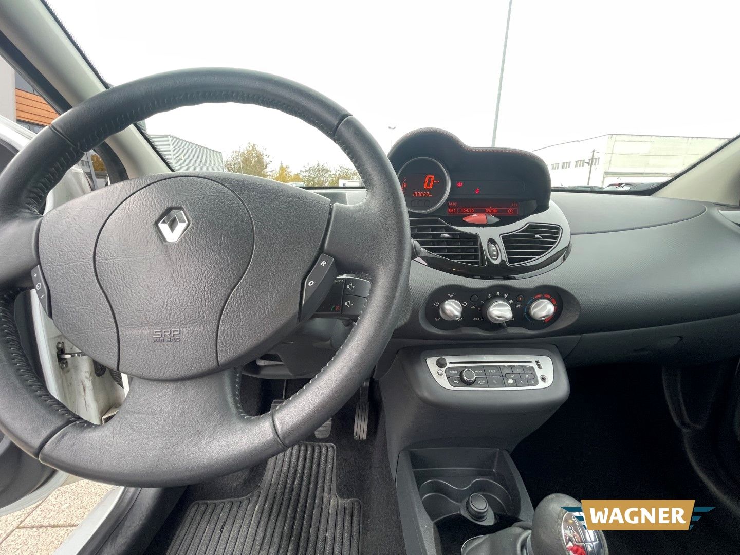 Fahrzeugabbildung Renault Twingo Dynamique Tempomat Klimaanlage