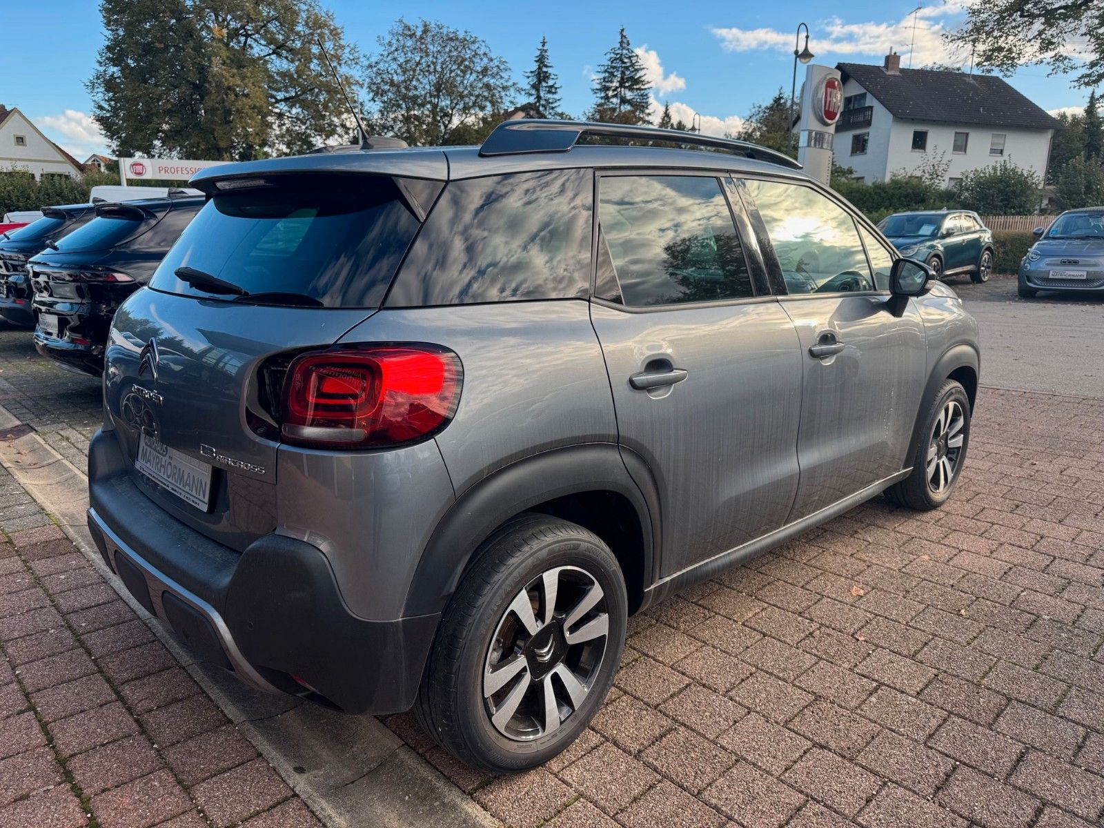Fahrzeugabbildung Citroën C3 Aircross Shine Navigation Sitzheizung Tempoma