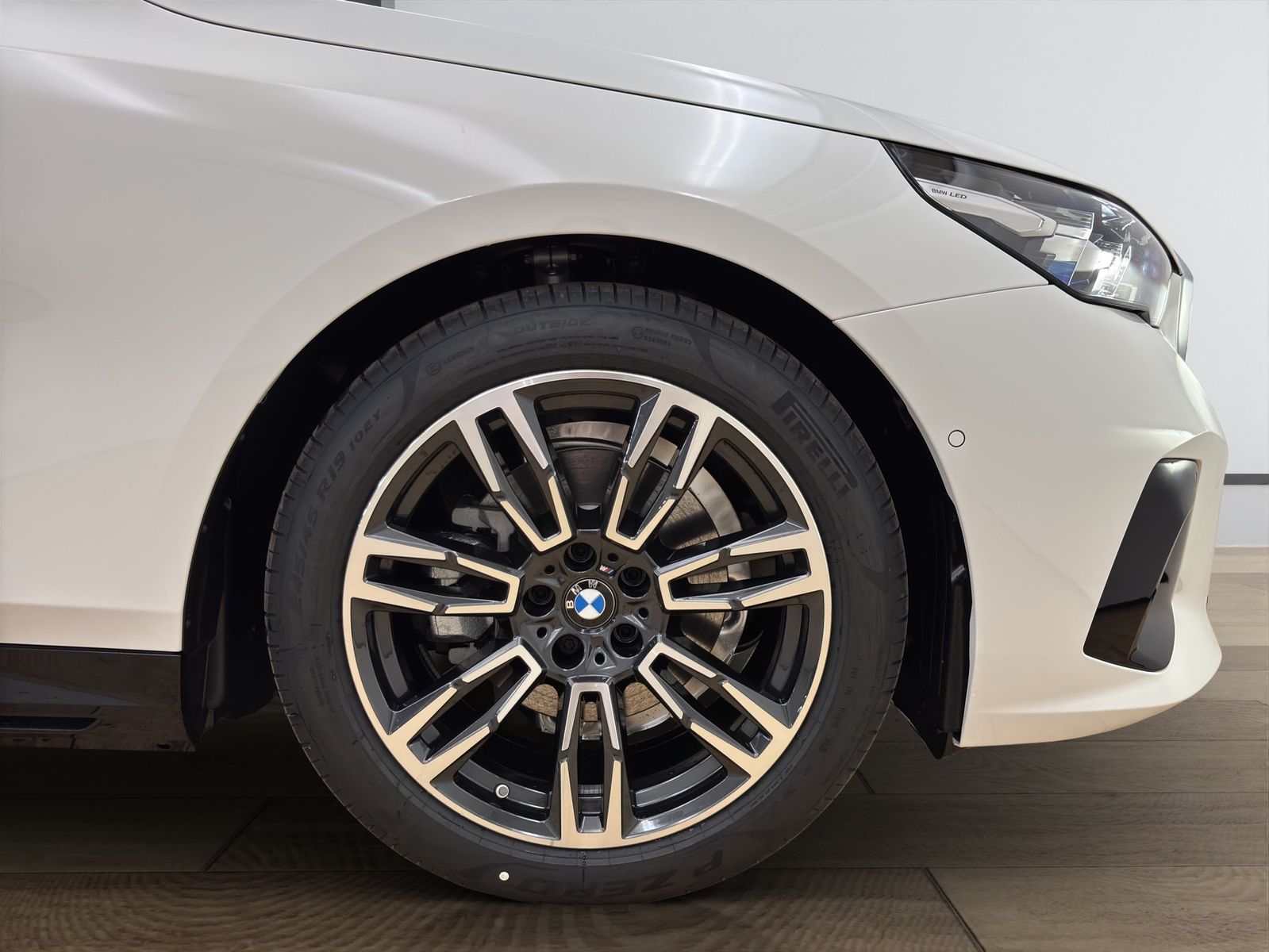 BMW 530e Touring [M Sport, BSI Paket (3J/40.000km)] imagem 3
