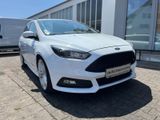 Ford Focus ST 2.0 EcoBoost 250 PS Winterpaket - Ford Focus: Kombi