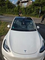 Tesla Model Y Long Range Dual Motor AWD Long Range - Tesla Model Y in Dortmund