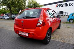 Fahrzeugabbildung Dacia Sandero Laureate 1,6L Bluetoth 1.Hand TOP