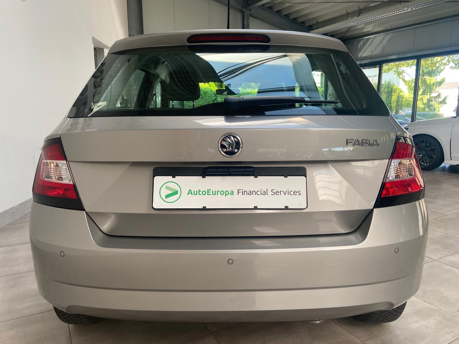Skoda Fabia Ambition DSG KLIMA KAMERA PDC