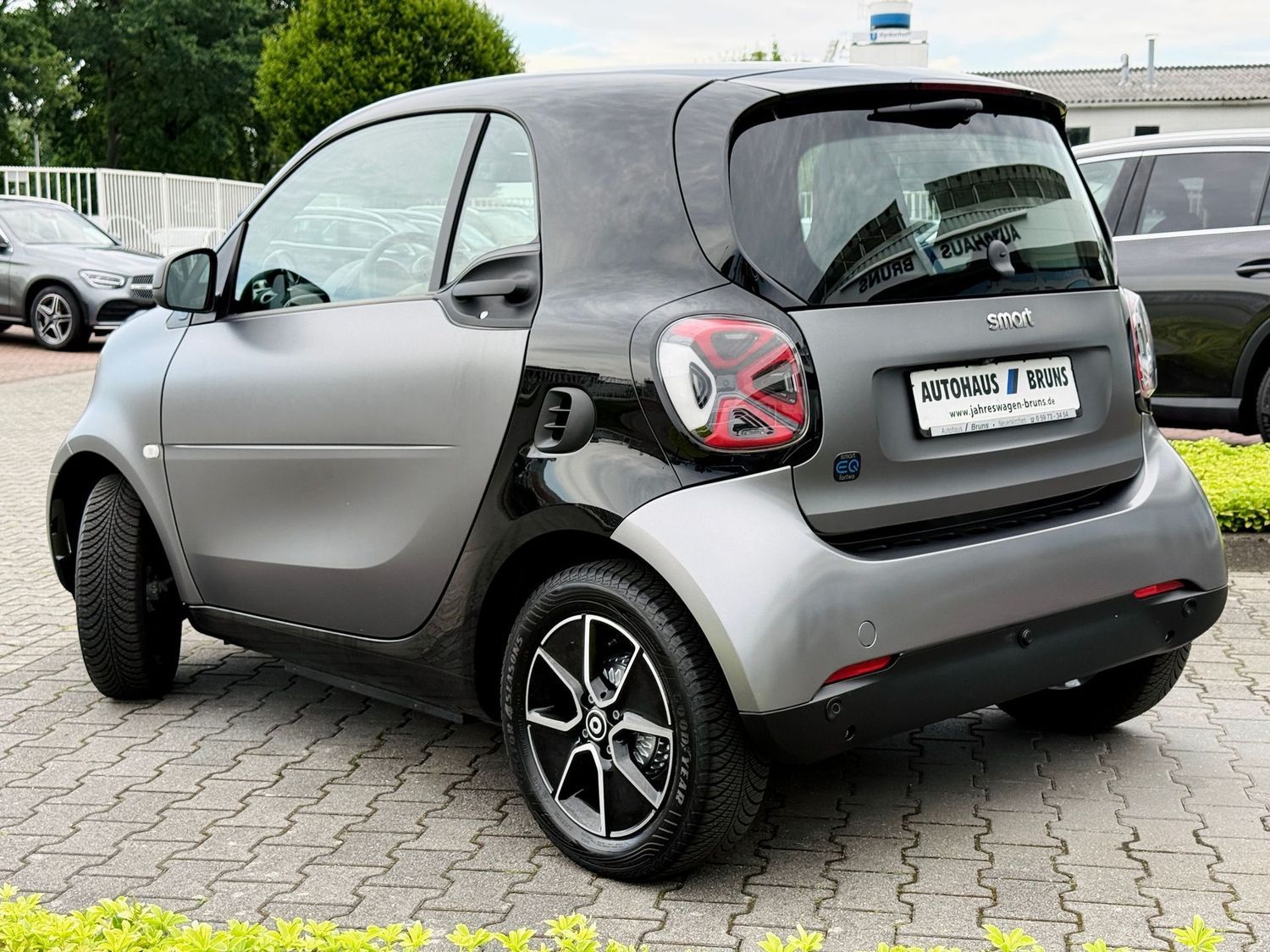 Fahrzeugabbildung Smart forTwo EQ EXCLUSIVE, Winter, LED, PTS, RFK, Pano