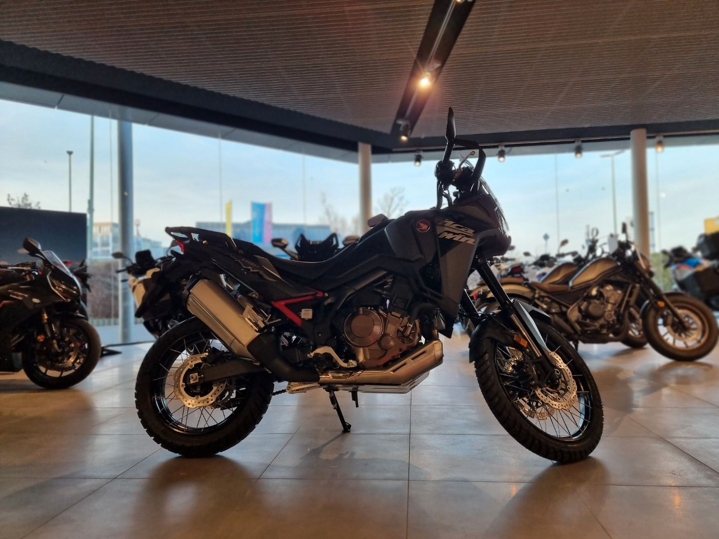 Fahrzeugabbildung Honda CRF 1100 A E-Fahrwerk 2024