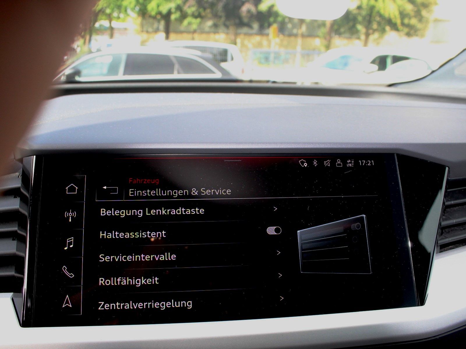 Audi Q4 e-tron 45 quattro AHK LED NAVI 19 Zoll Top foto 18