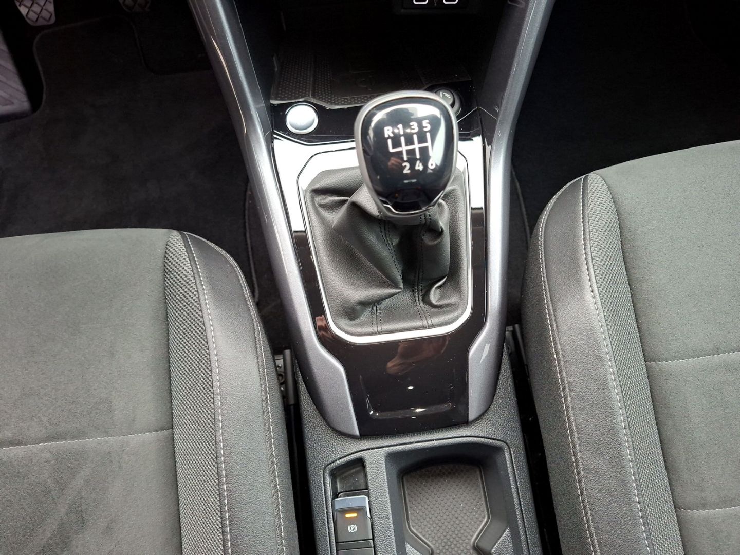 T-Roc 1.5 TSI Style *AHK*KEYLESS*NAVI*STANDHEIZU