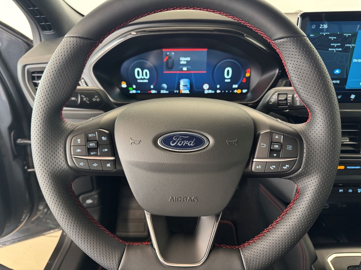Fahrzeugabbildung Ford Focus Turnier ST-Line X B&O 18'' LED ACC Kamera