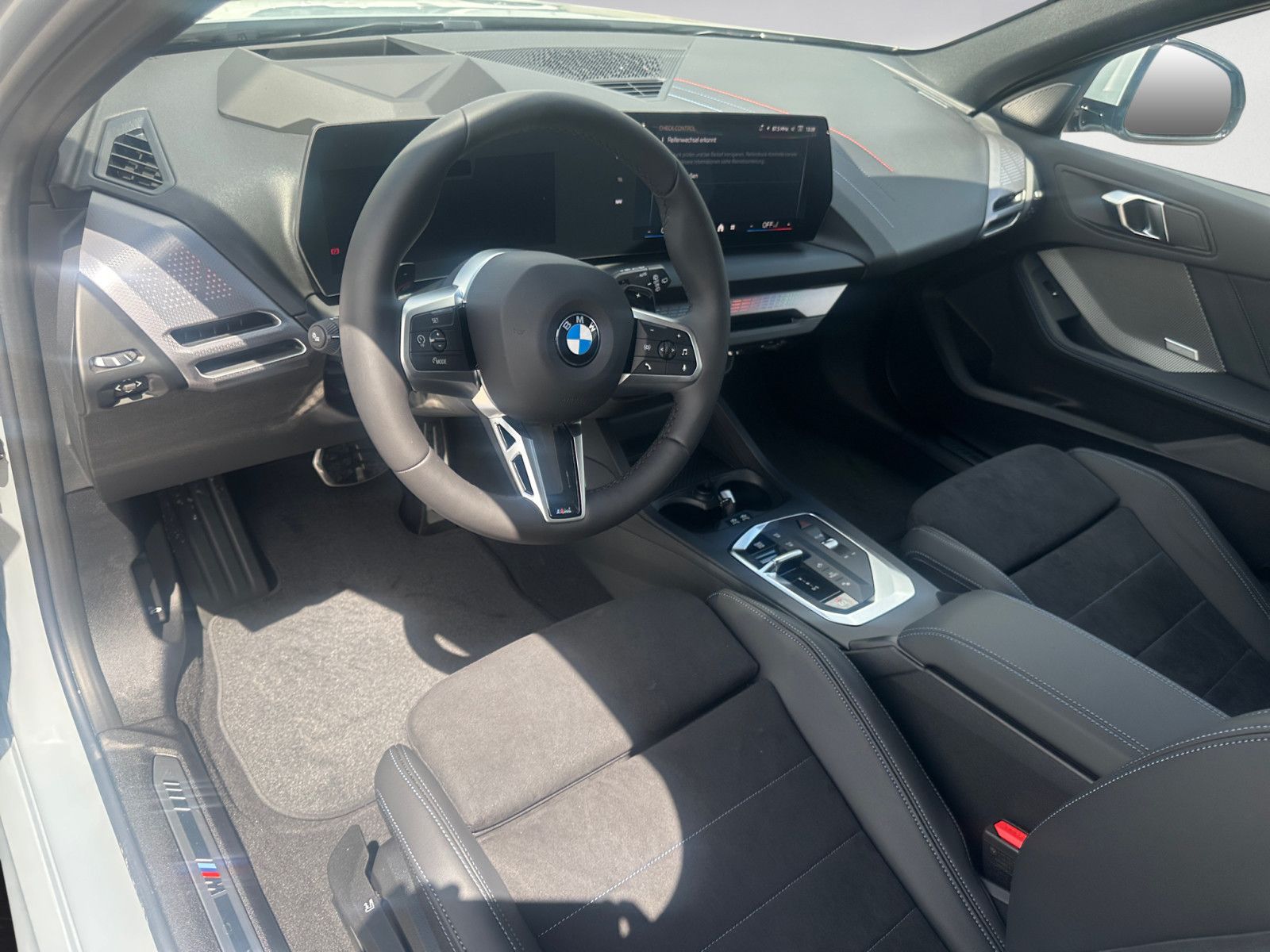 BMW 118 - Bild 8
