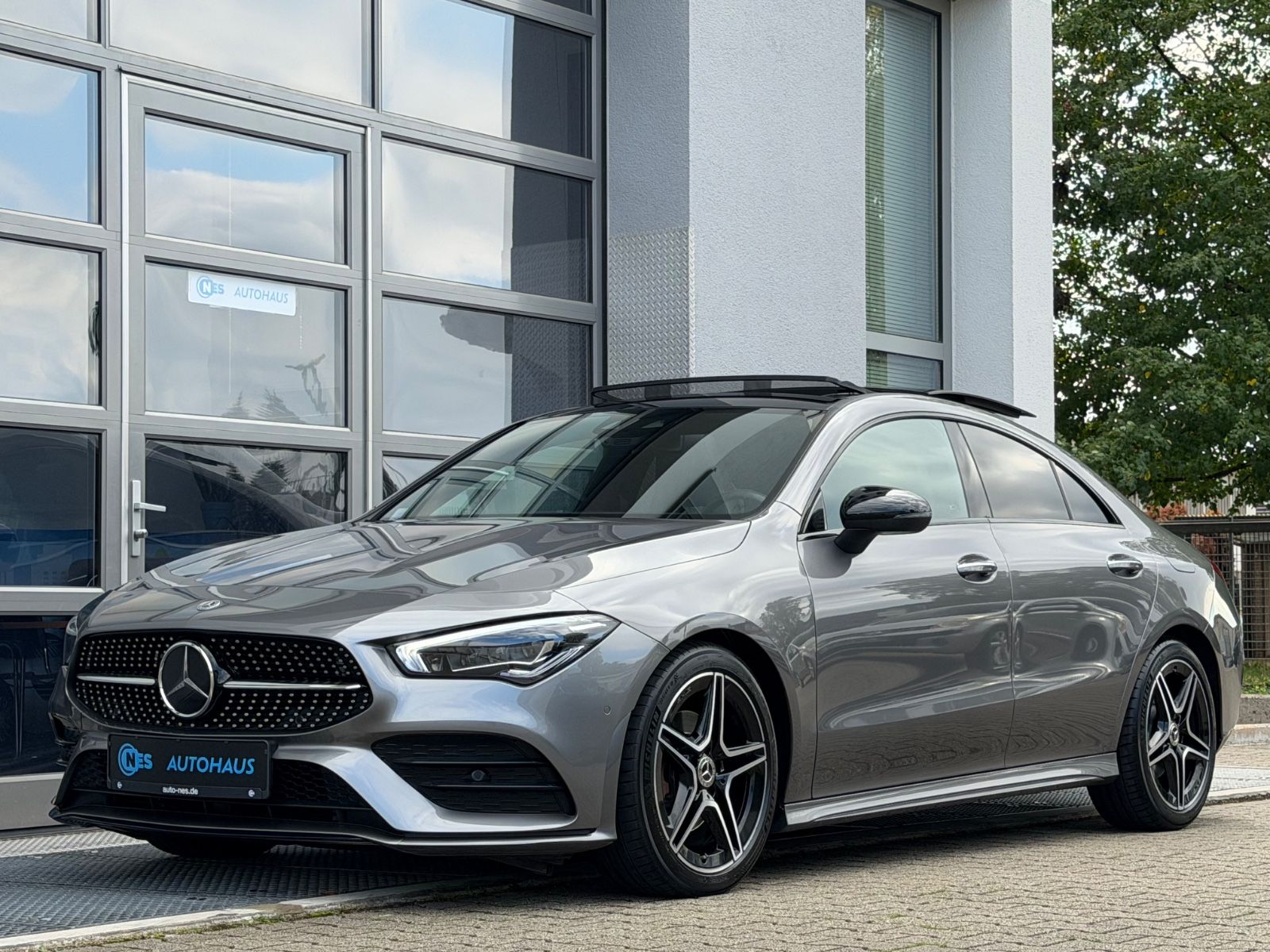 Mercedes-Benz CLA 200d 8G ACC 3x AMG PANO KAM KEY NIGHT 18''